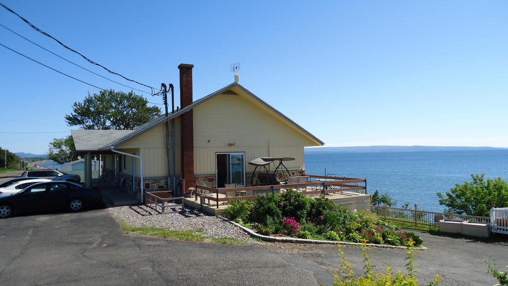 Motel Carleton Sur Mer Bagian luar foto