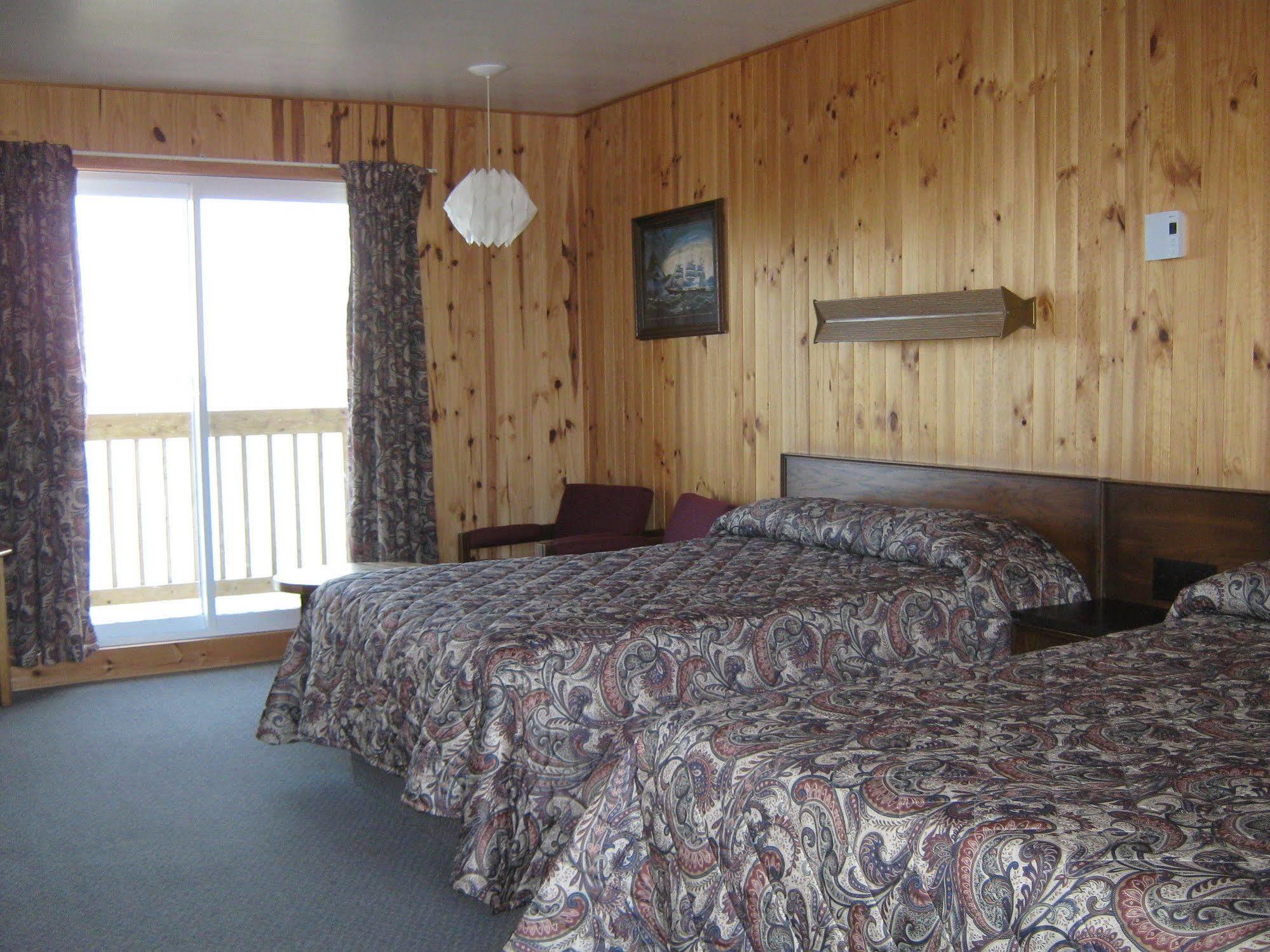 Motel Carleton Sur Mer Bagian luar foto